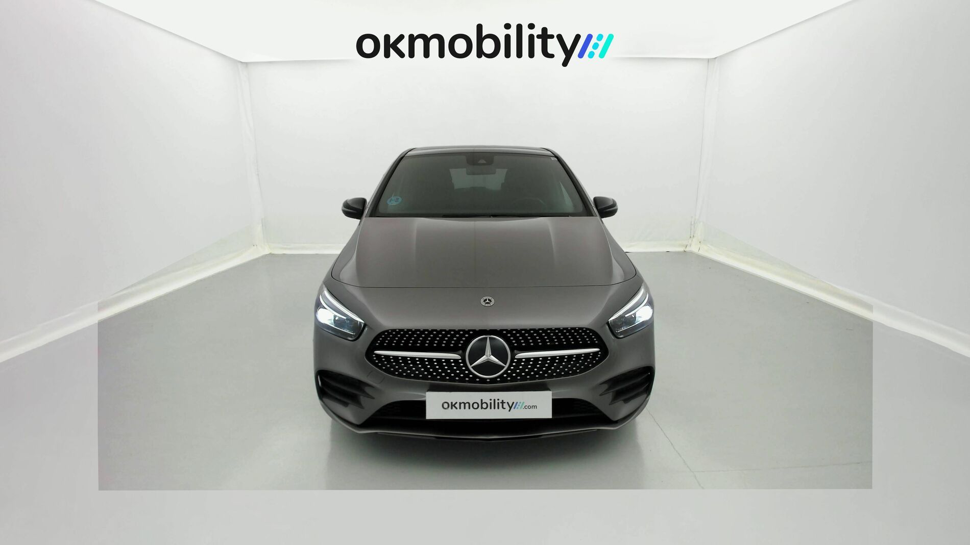 mercedes benz clase b amg line 200D 150 DCT 2022 gris montana 3