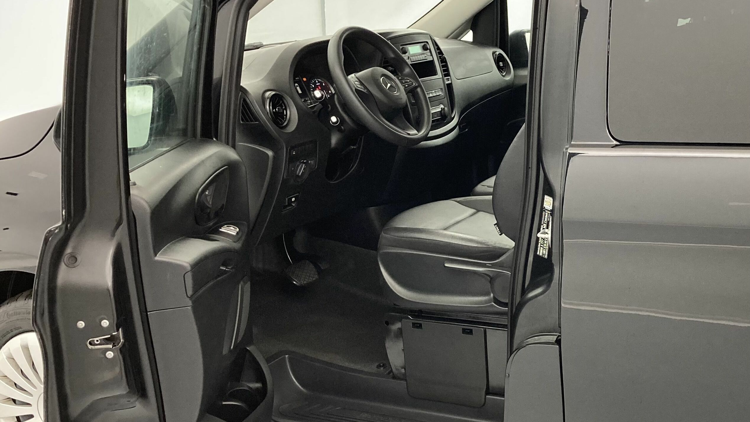mercedes benz vito combi pro extra largo 114 CDI 136 G-TRONIC 2022 black obsidian metallic 13