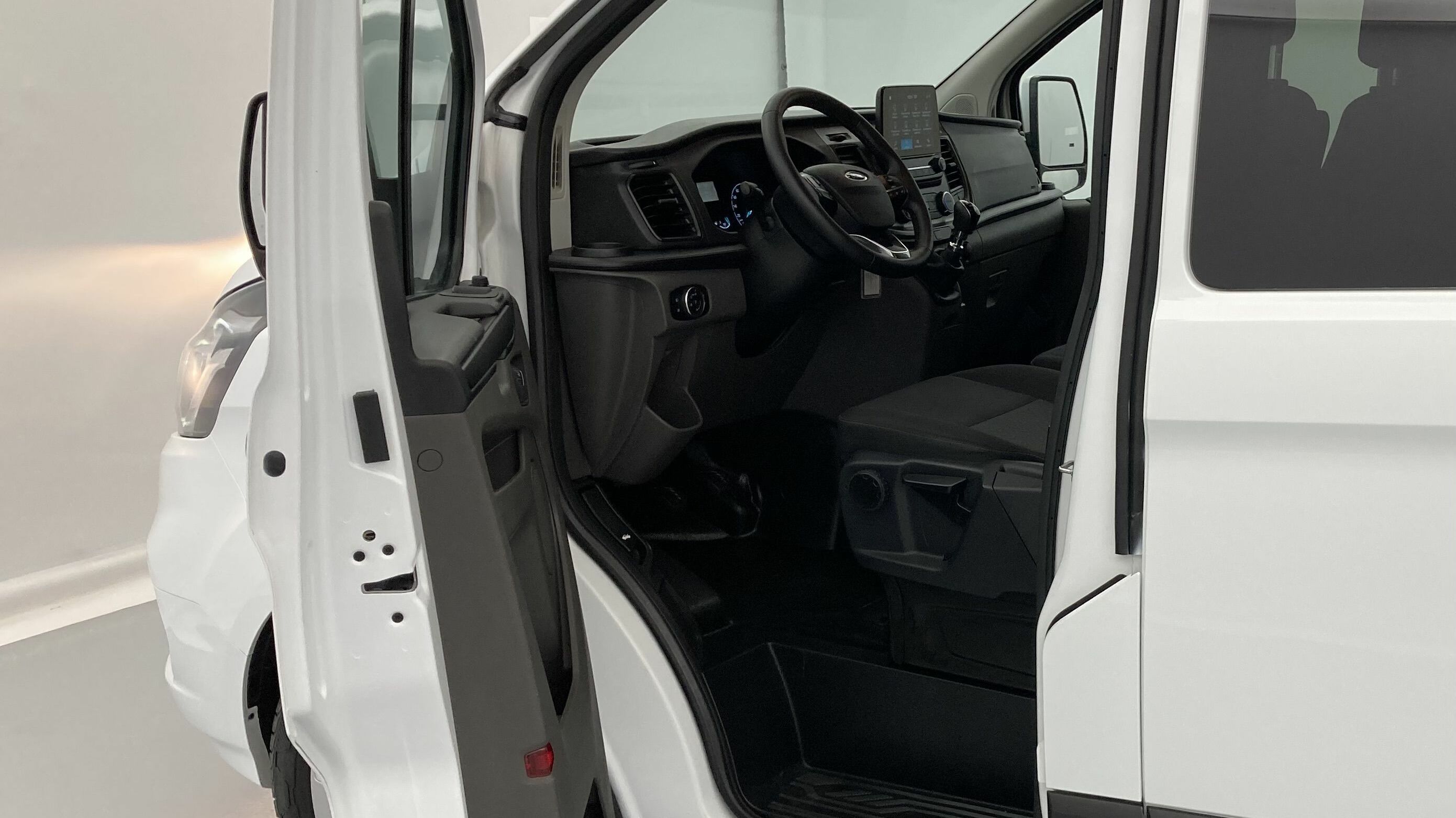 ford transit custom trend l2h1 9pl 2.0 ECOBLUE 130 2023 frozen white 13