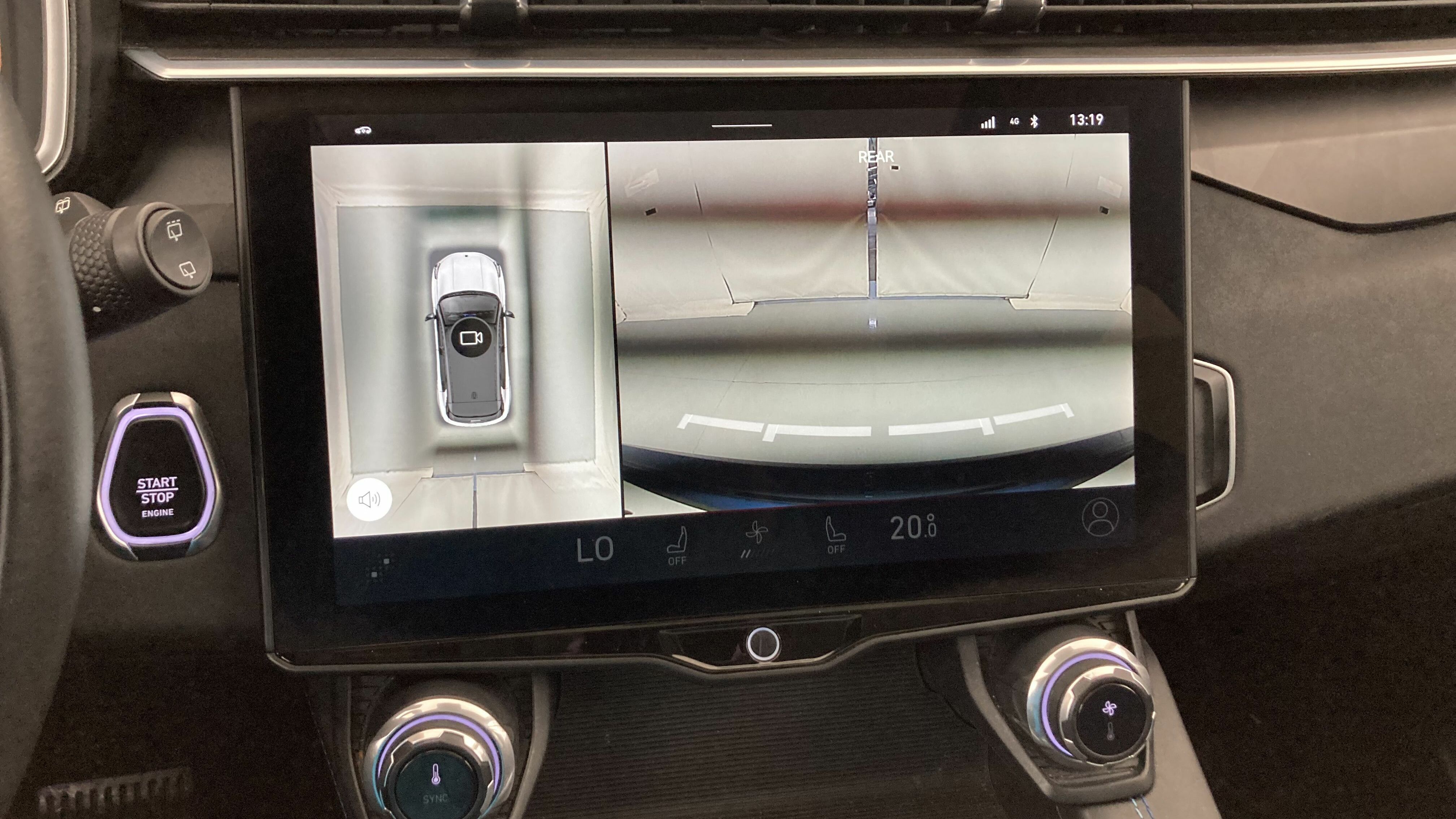 lynk&co 1 nv 1.5 PHEV 261 2022 blue 16
