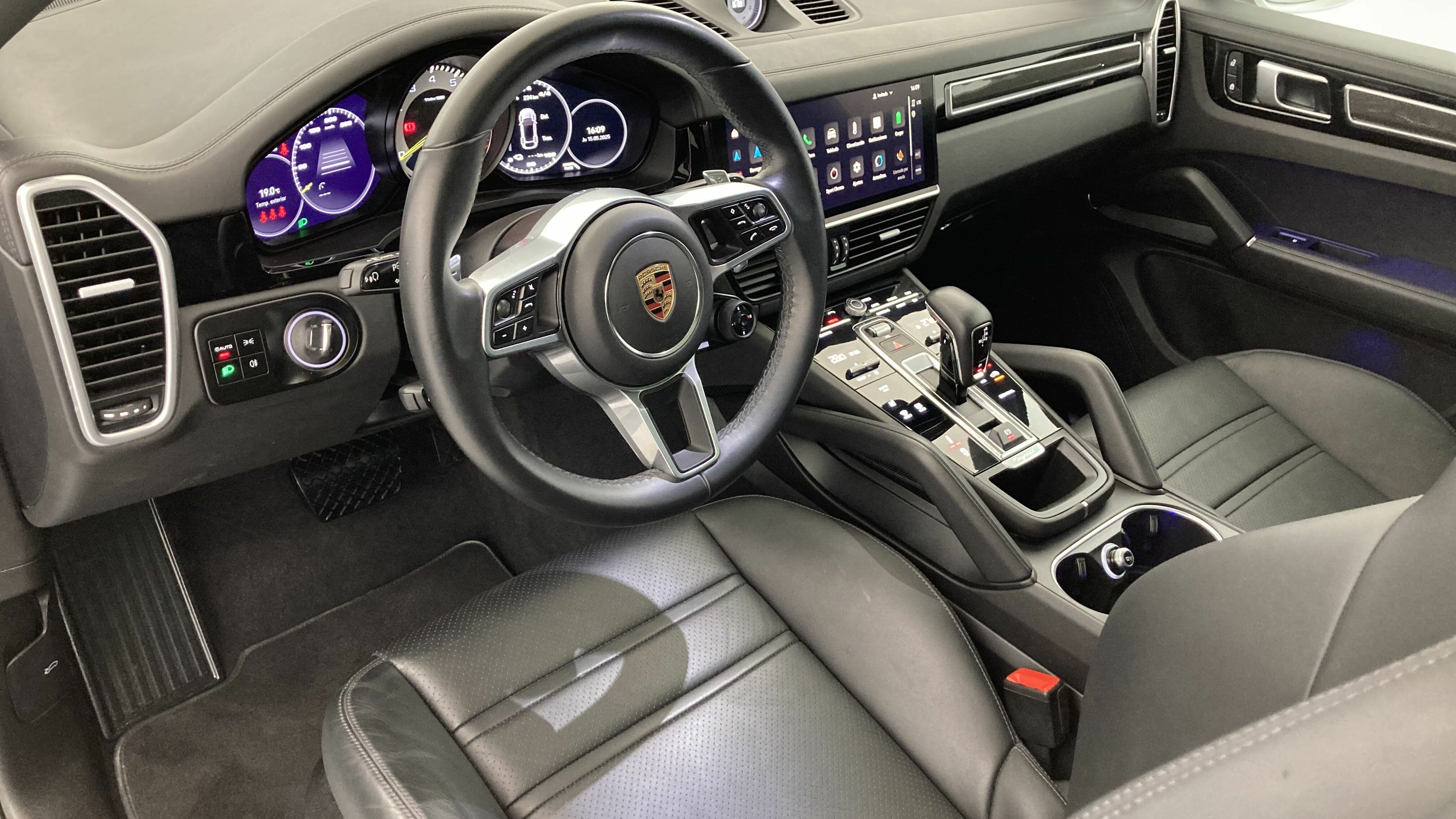 porsche cayenne coupe platinum edition 3.0 E-HYBRID 462 TIPTRONIC 2023 blanco carrara metalizado 15