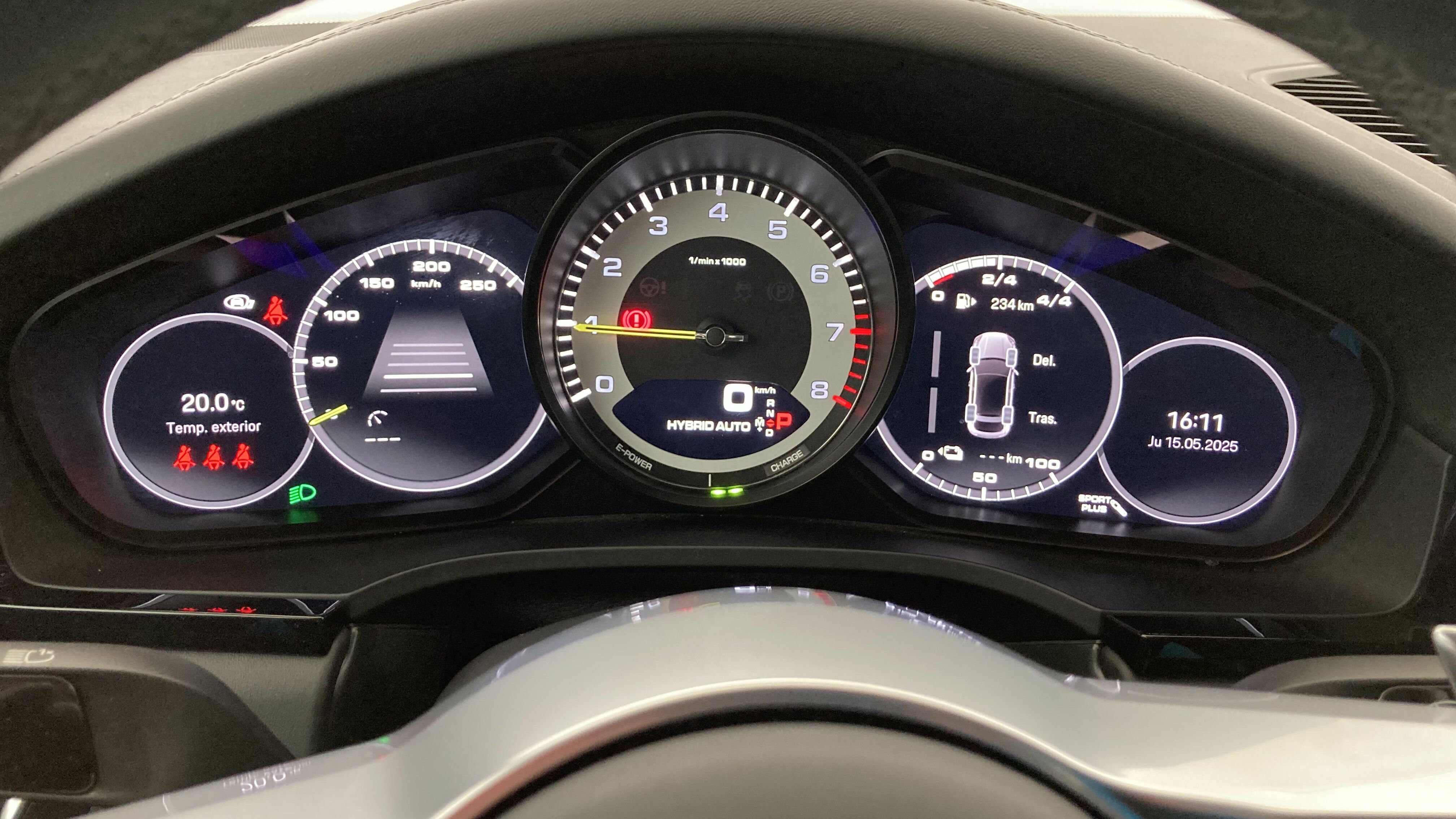porsche cayenne coupe platinum edition 3.0 E-HYBRID 462 TIPTRONIC 2023 blanco carrara metalizado 18