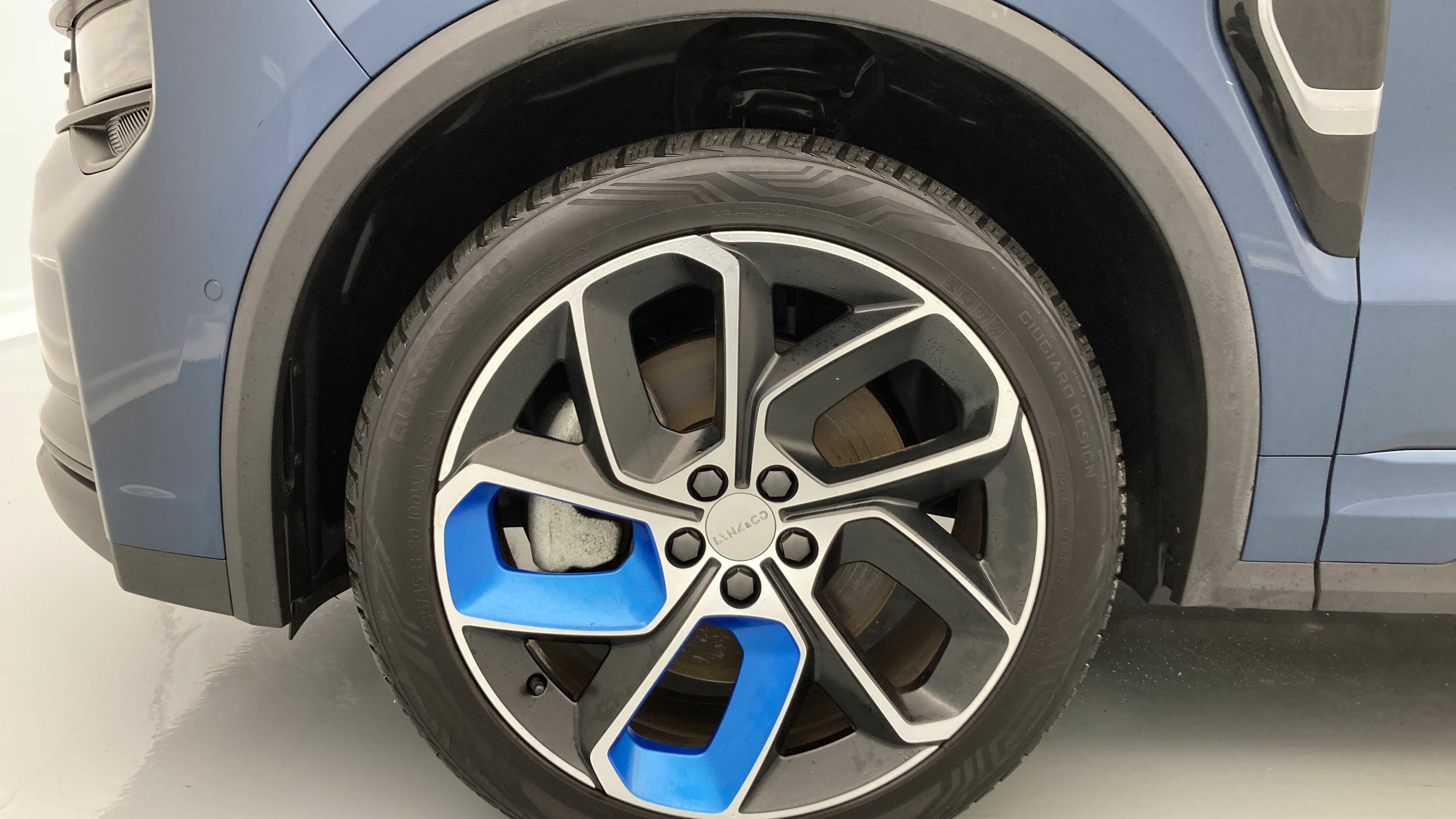 lynk&co 1 nv 1.5 PHEV 261 2022 blue 22