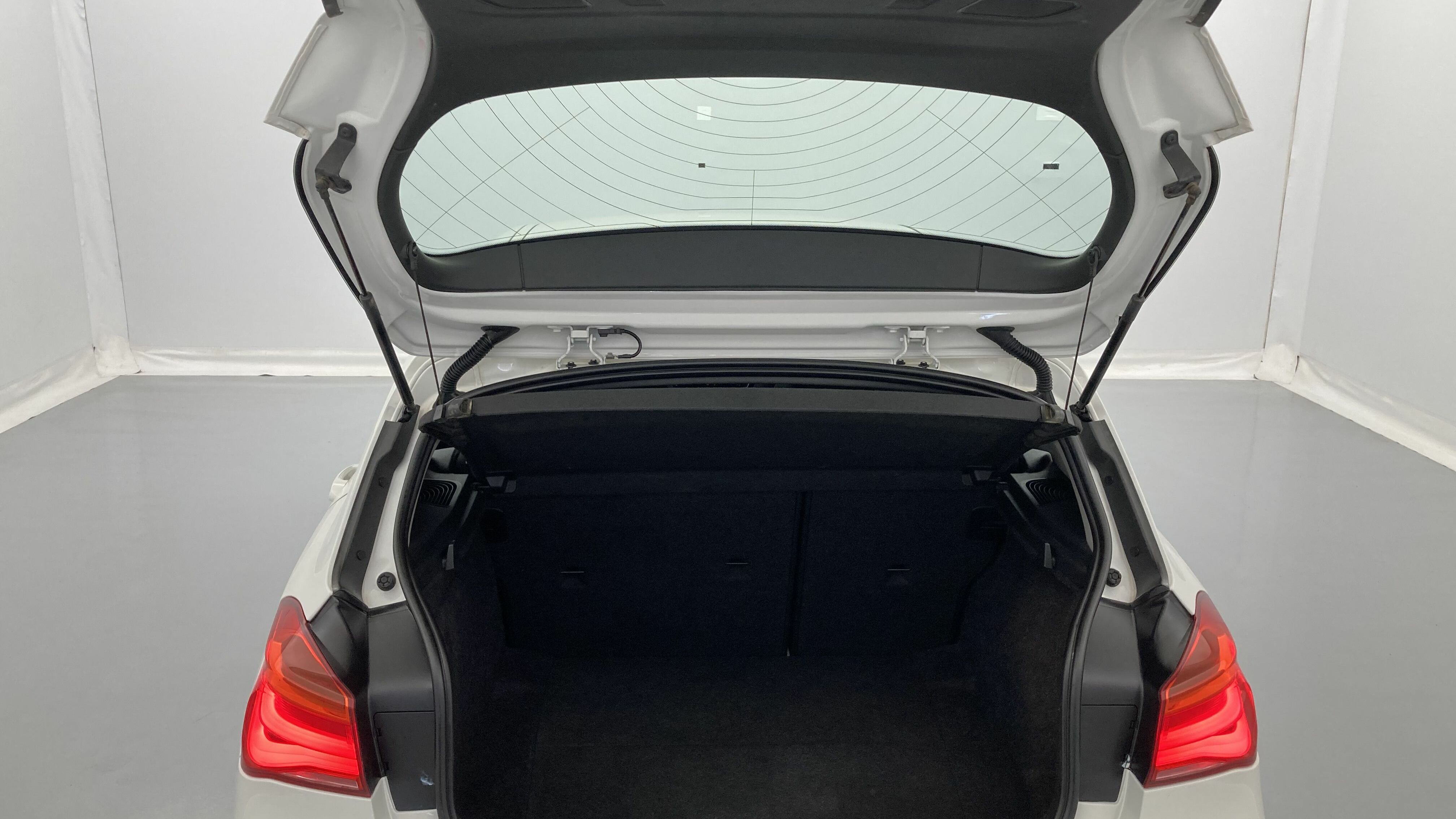 bmw serie 1 nv 116I 109 2018 alpinweiss 24