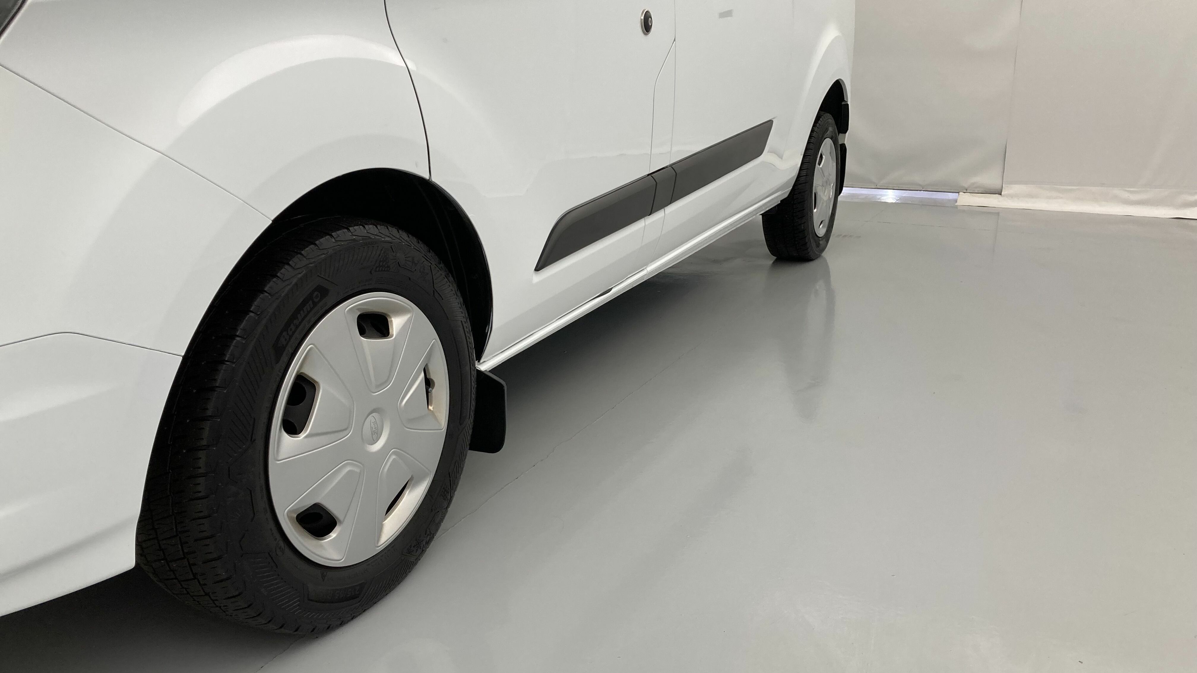 ford transit custom trend l2h1 9pl 2.0 ECOBLUE 130 2023 frozen white 26