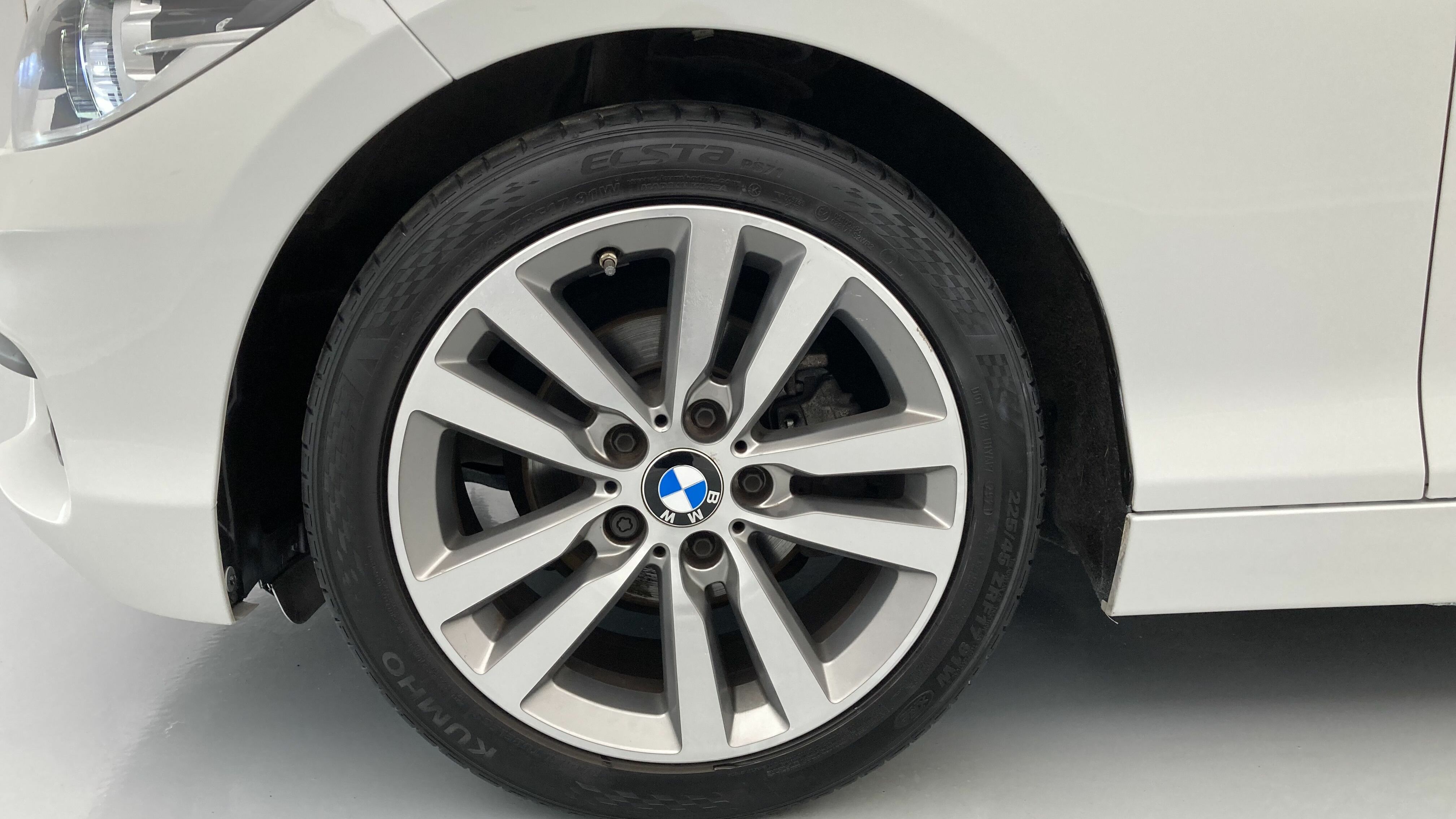 bmw serie 1 nv 116I 109 2018 alpinweiss 27