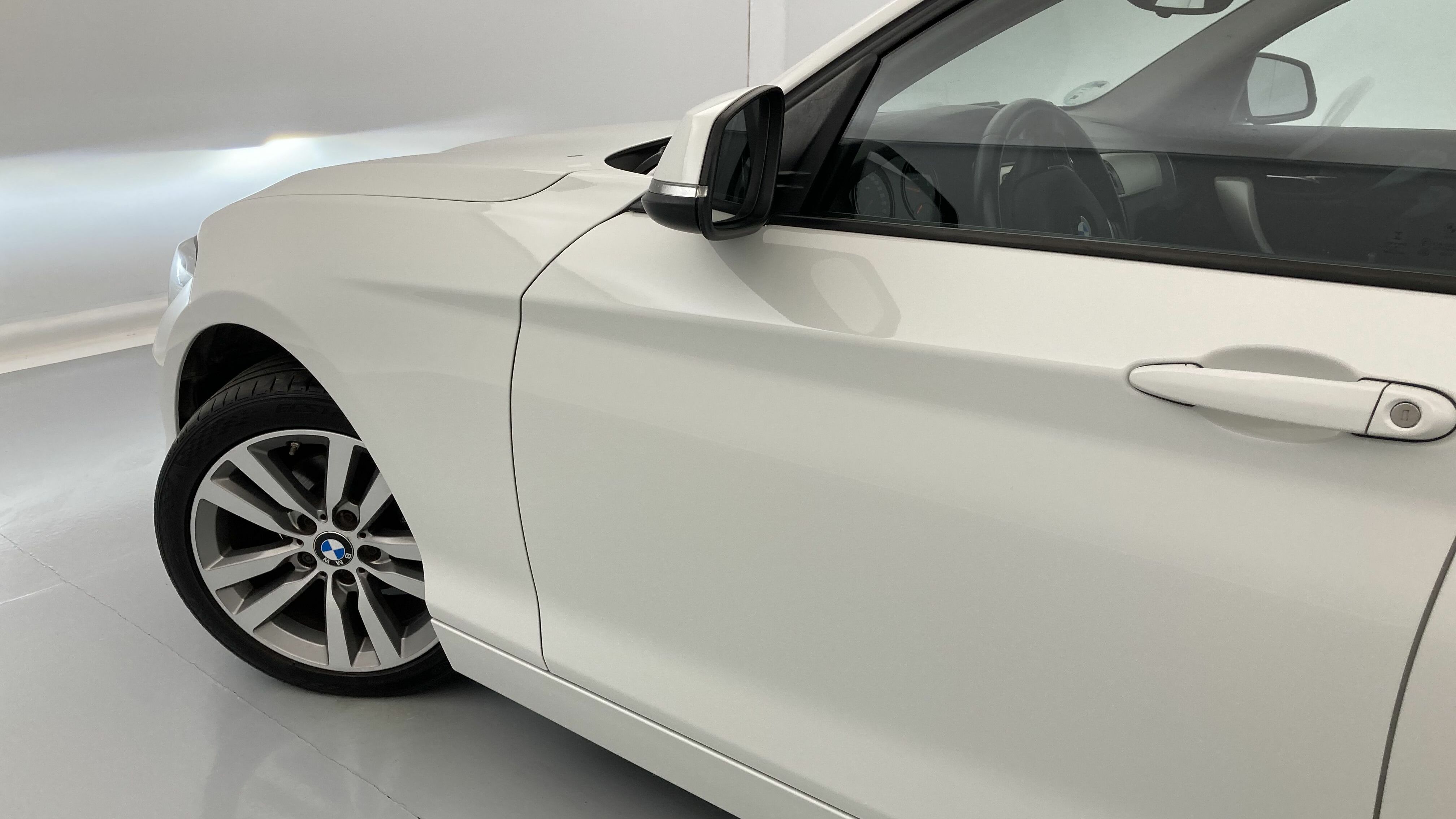 bmw serie 1 nv 116I 109 2018 alpinweiss 28