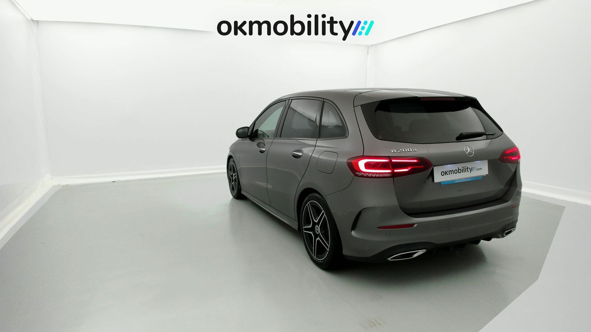 mercedes benz clase b amg line 200D 150 DCT 2022 gris montana 8