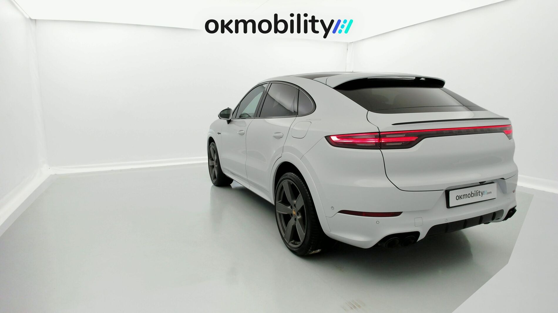 porsche cayenne coupe platinum edition 3.0 E-HYBRID 462 TIPTRONIC 2023 blanco carrara metalizado 9