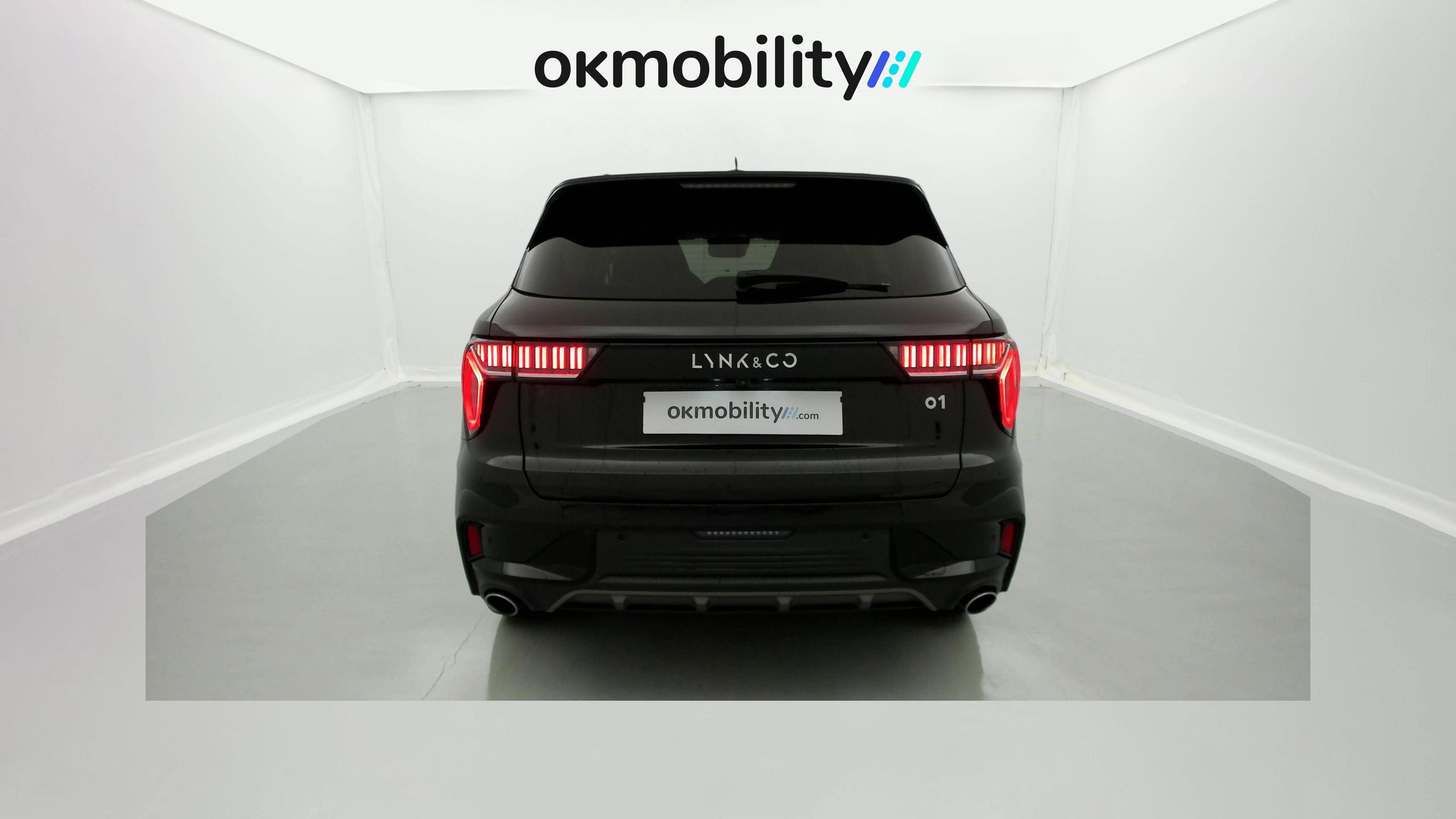 lynk&co 1 nv 1.5 PHEV 261 2022 black 10